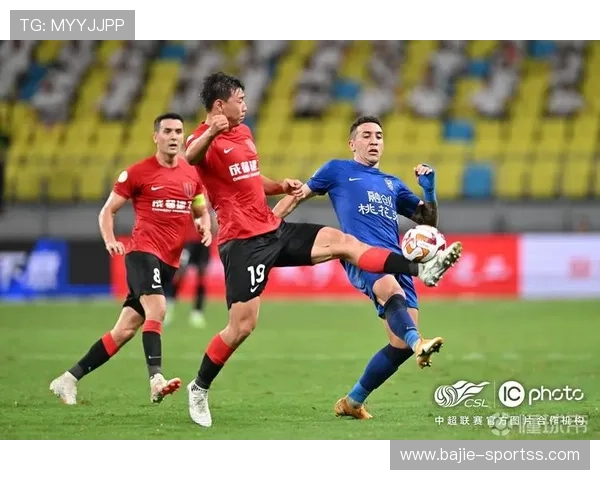 成都蓉城发布赛前训练视频全力备战雄起蓉城奋勇向前